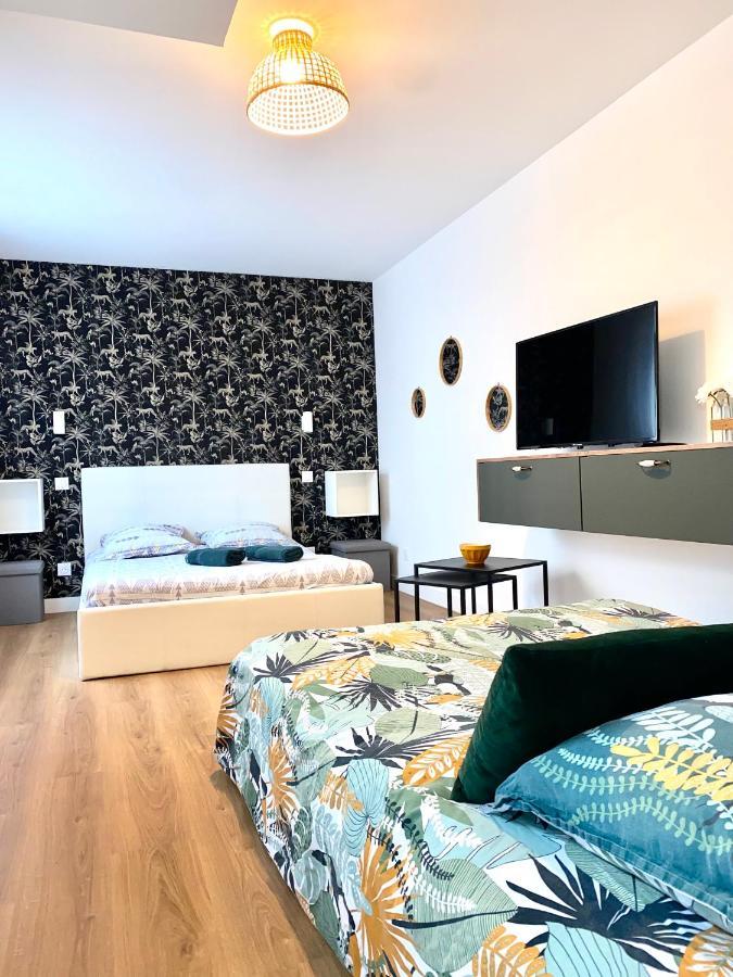 Superbe Appt Avec Cour Et Parking Gratuit A 5Min De La Cite Medievale Carcassonne Bagian luar foto